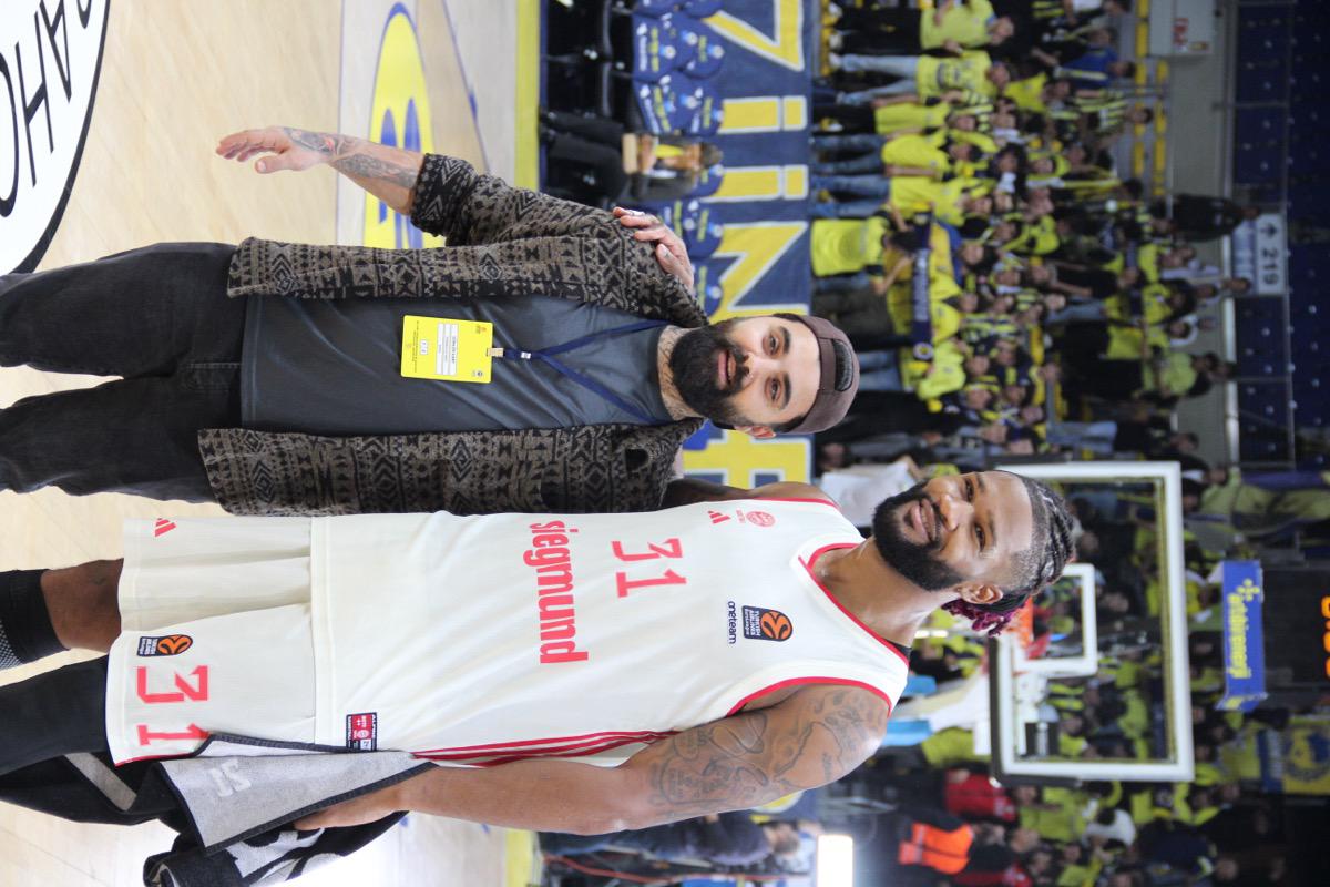 布克37分锁定附加赛:「切换开关」的秘密是什么?